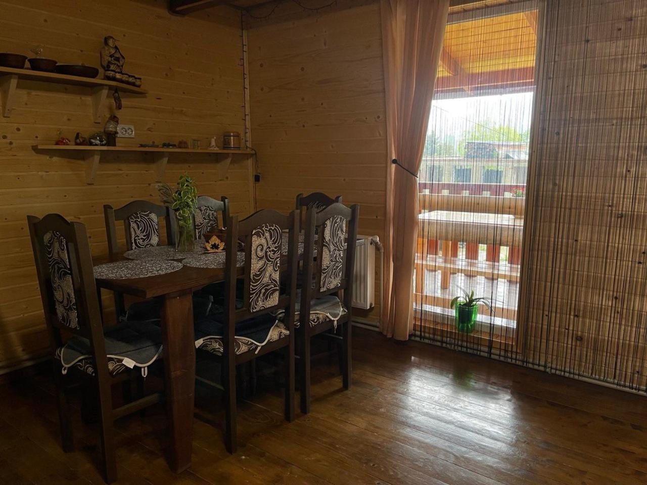 Карпатський Котедж Karpatian Cottage Vorokhta Rom bilde